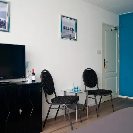 Pensión The Volendam