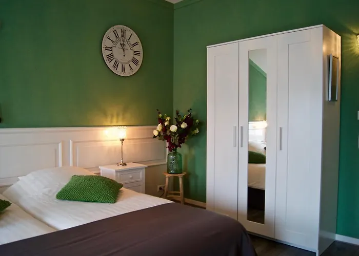 Pensión The Volendam